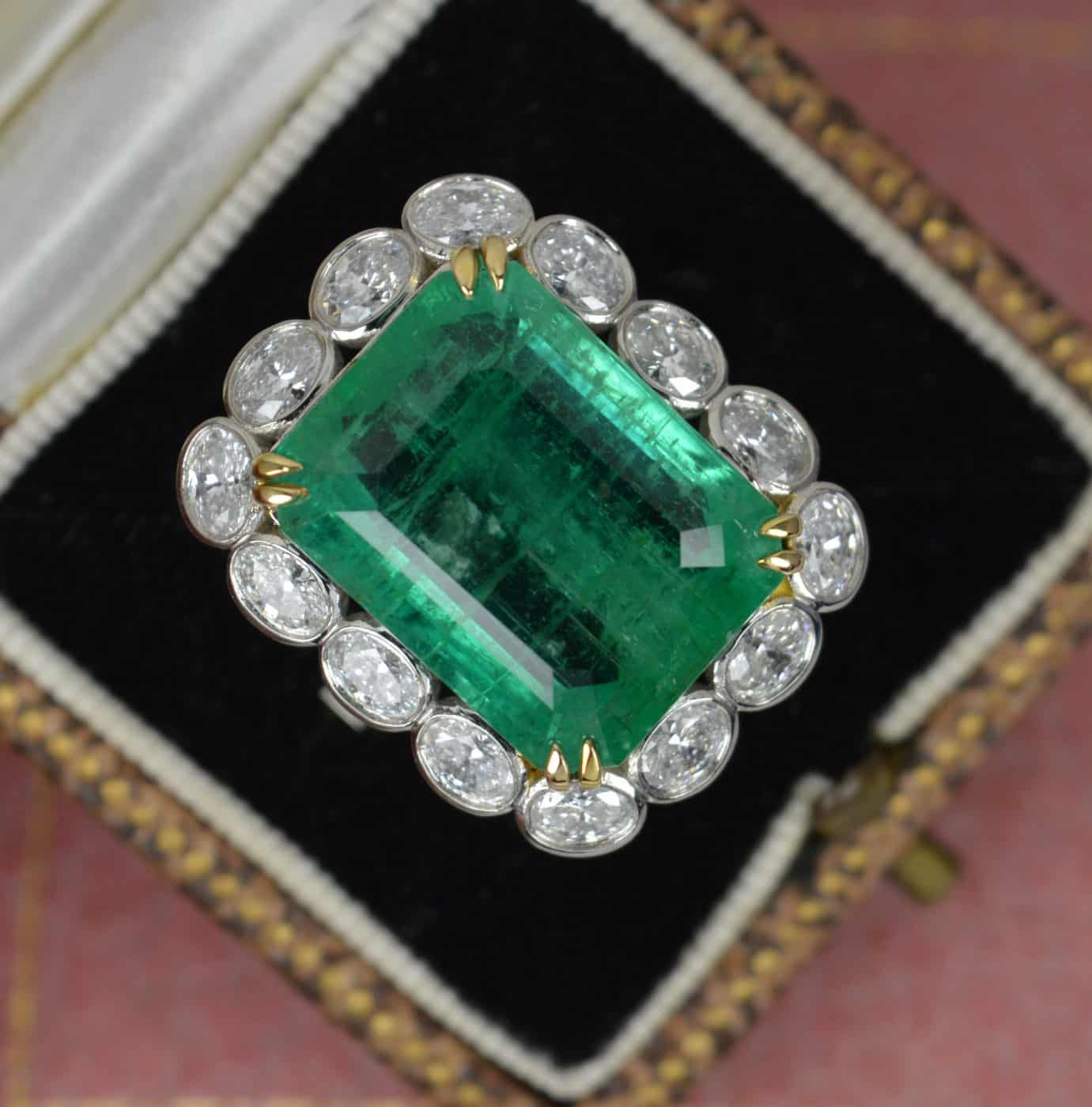 Huge 14.7ct Emerald and Vs 2.16ct Diamond Platinum Cluster Ring