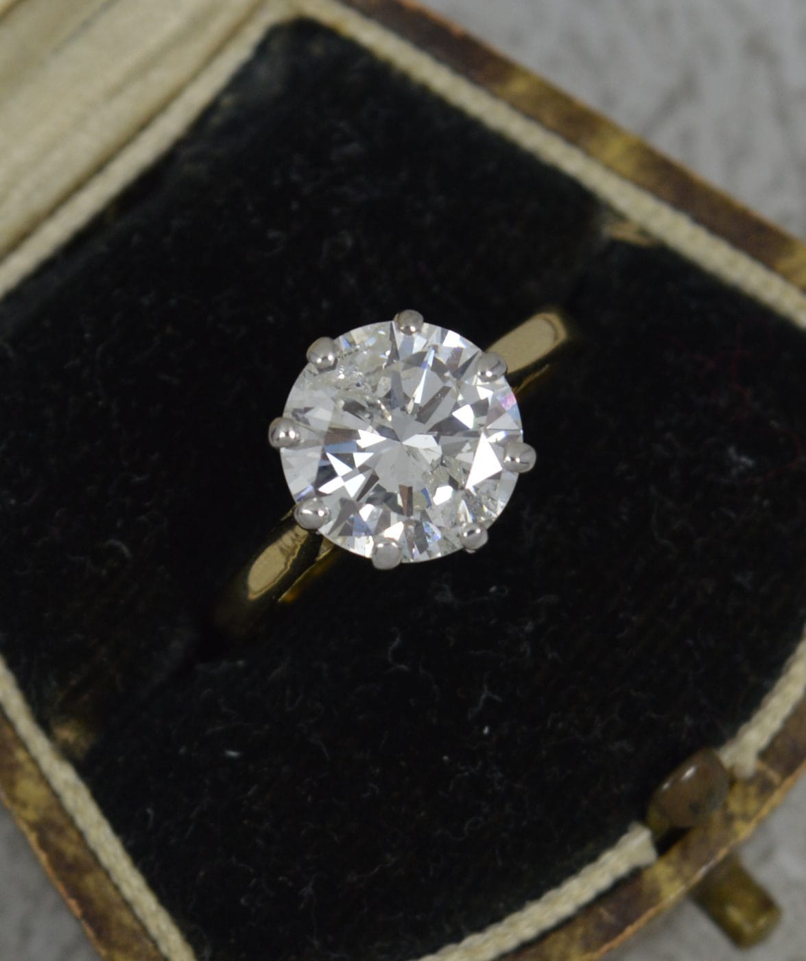 Natural 2.83 Carat Diamond Solitaire 18 Carat Gold Engagement Ring