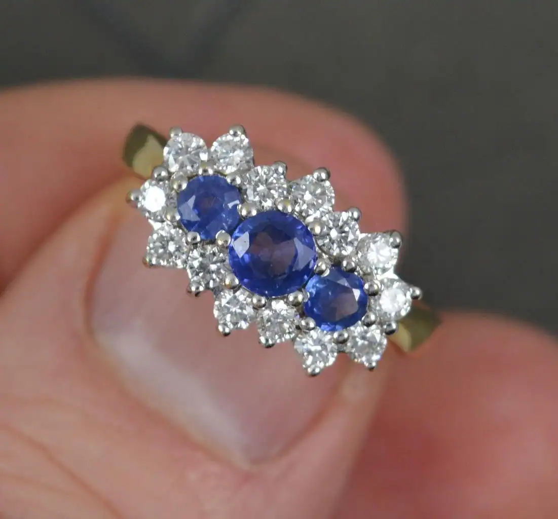 Quality 18ct Gold Sapphire and Diamond Cluster Ring
