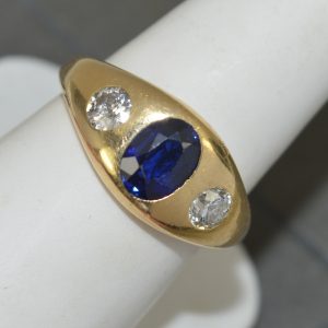 Heavy Antique 18ct Gold Syn Sapphire and Old Cut Diamond Trilogy Ring